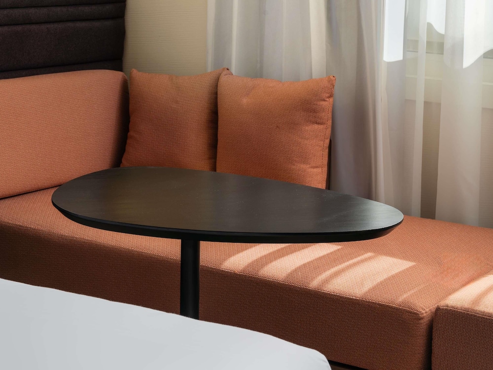 Habitacion Superior con 1 cama doble y Sofa del hotel Novotel Cairo 6th Of October. Foto 9