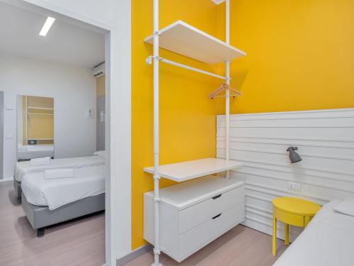 Habitación Triple del hotel B&B Milano Ornato. Foto 6