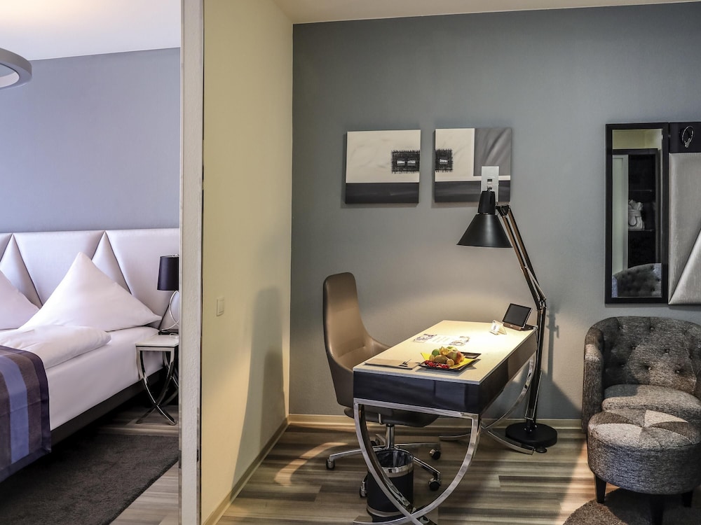 Suite Privilege con cama doble del hotel Mercure Kaiserhof Frankfurt City Center