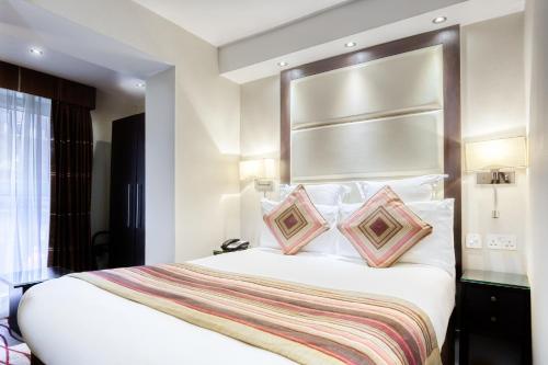 Habitación Doble Club del hotel Grand Royale London Hyde Park. Foto 1
