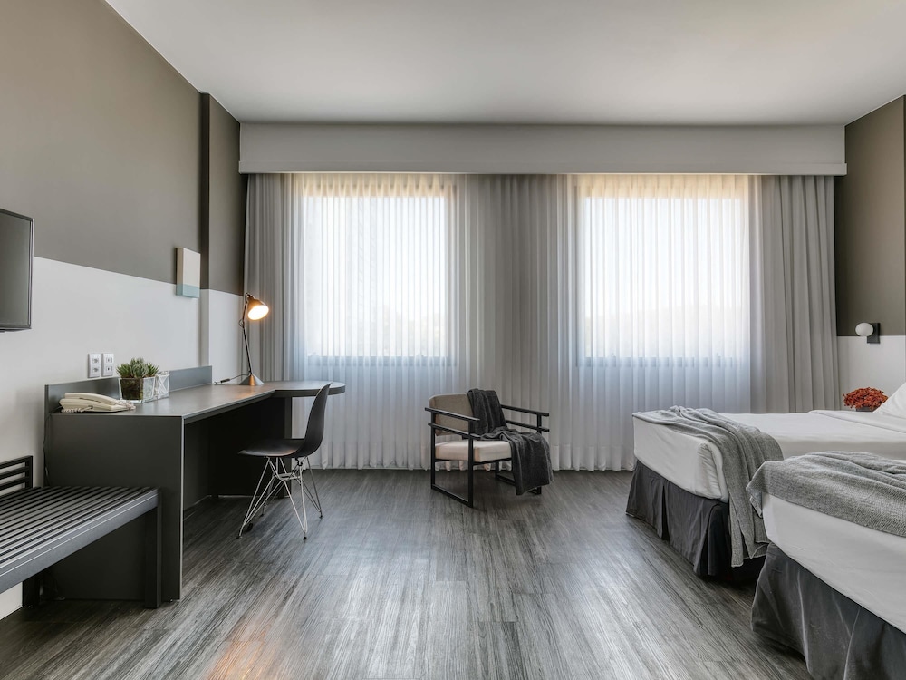 Habitación Standard con 2 camas individuales del hotel Caesar Business Belo Horizonte Belvedere