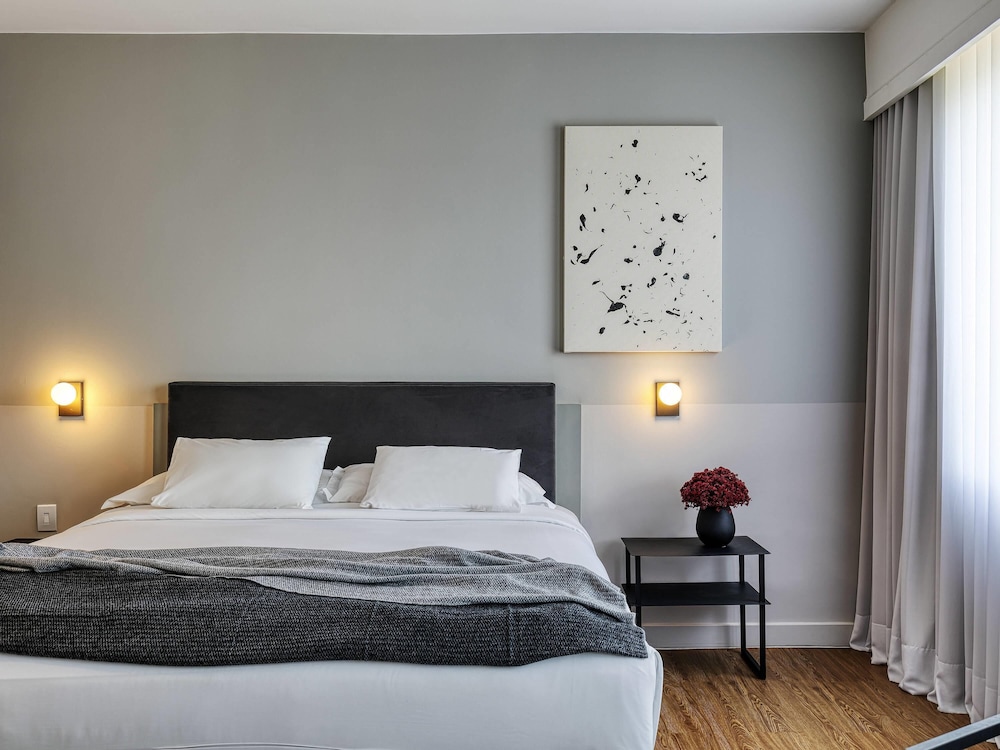 SUITE DELUXE SUPERIOR CON CAMA DOBLE del hotel Caesar Business Belo Horizonte Belvedere. Foto 3