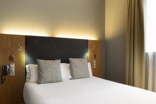 Habitación doble Económica del hotel Petit Palace Tres Cruces