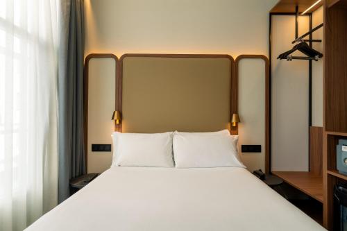 Habitación Doble Pequeña del hotel Petit Palace Alcala. Foto 1