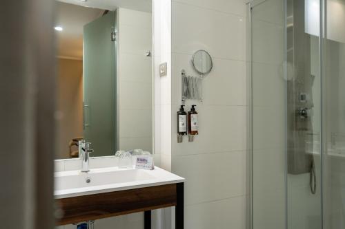 Habitación Individual del hotel Petit Palace Alcala. Foto 2