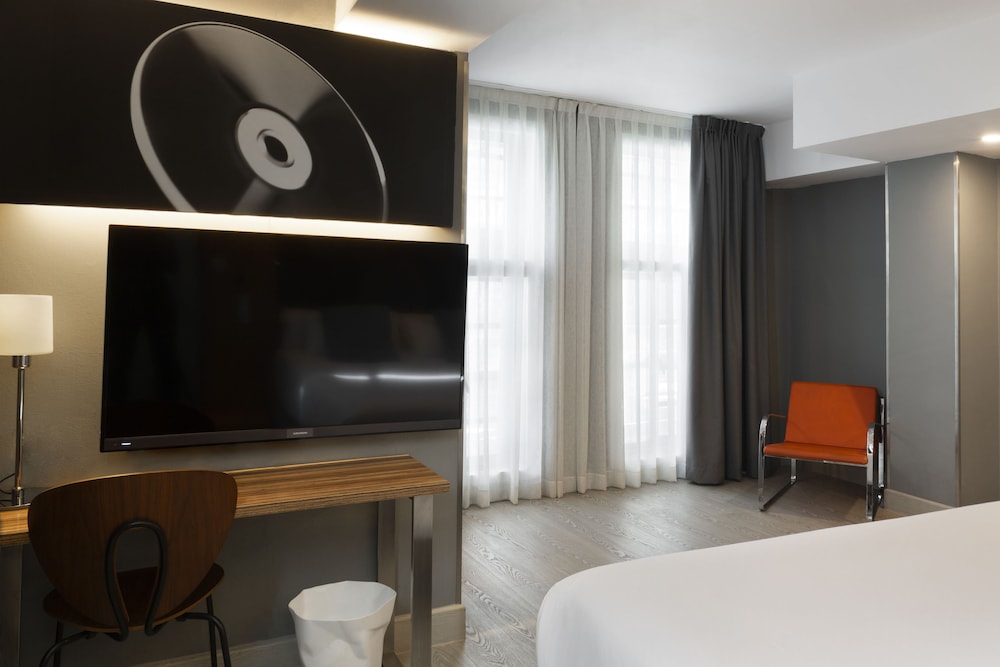 Habitación estándar doble del hotel Petit Palace Alcala. Foto 1