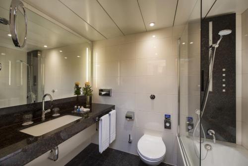 Habitación Familiar Comfort Plus del hotel Maritim Stuttgart. Foto 1