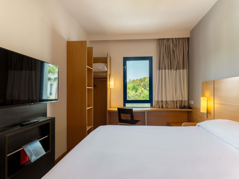 Habitación estándar doble, 1 cama doble del hotel Ibis Fes. Foto 4