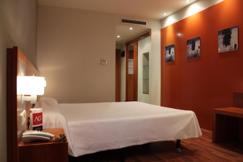 Habitación Doble Estándar - 1 o 2 camas del hotel Ag Express Elche. Foto 8