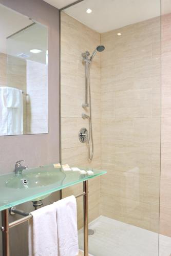 Habitación Triple Estándar del hotel Ag Express Elche. Foto 3