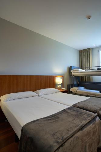 Habitación Cuádruple Clásica del hotel Ag Express Elche