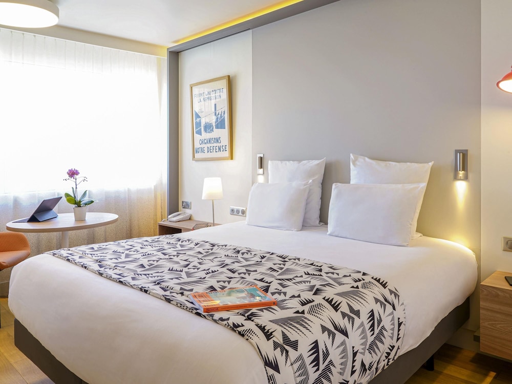 Habitación Clásica con 1 cama doble del hotel Mercure Marseille Centre Prado Vélodrome. Foto 4