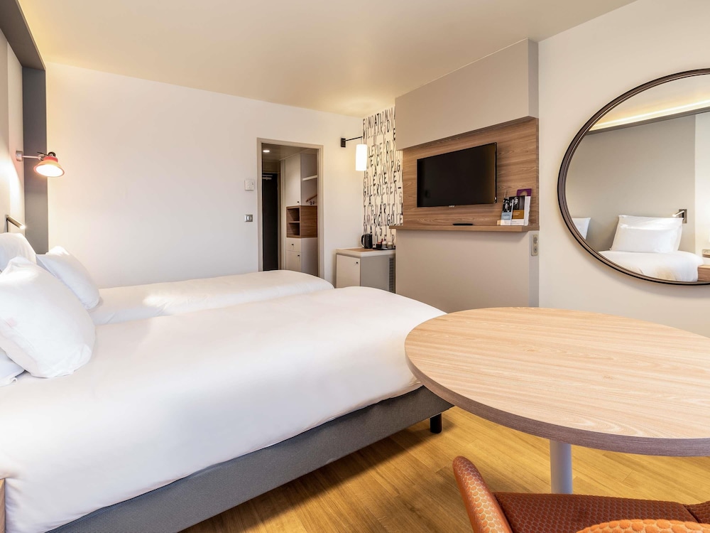 Habitación Clásica con camas individuales del hotel Mercure Marseille Centre Prado Vélodrome. Foto 2