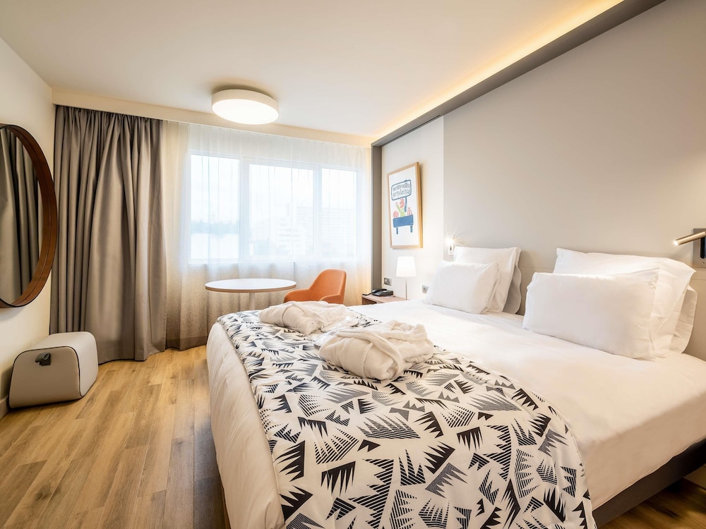 Habitación Superior con 1 cama king - size del hotel Mercure Marseille Centre Prado Vélodrome