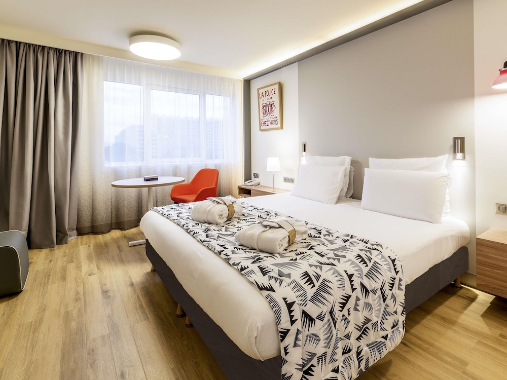 Habitación Privilege con 1 cama king - size del hotel Mercure Marseille Centre Prado Vélodrome