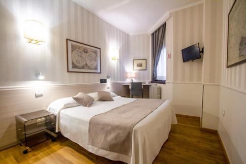 Habitación Doble del hotel Flora. Foto 4