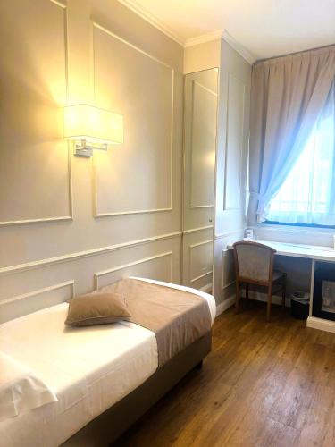 Habitación Individual del hotel Flora. Foto 12