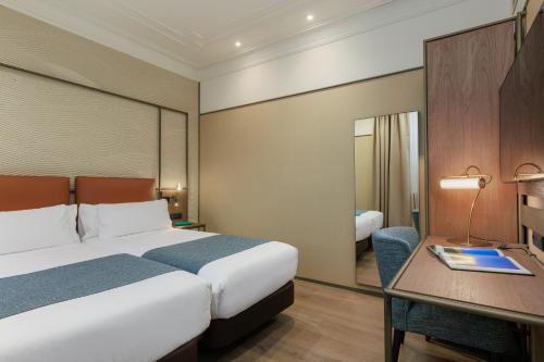 Habitación Estándar Interior del hotel Medinaceli. Foto 4