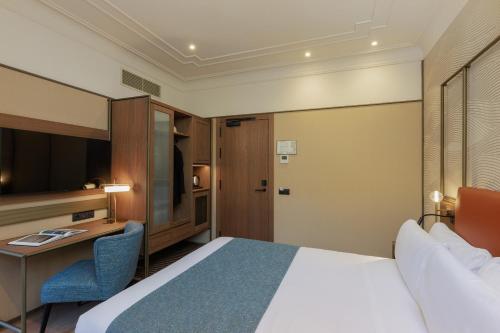 Habitación Superior con cama doble del hotel Medinaceli. Foto 7