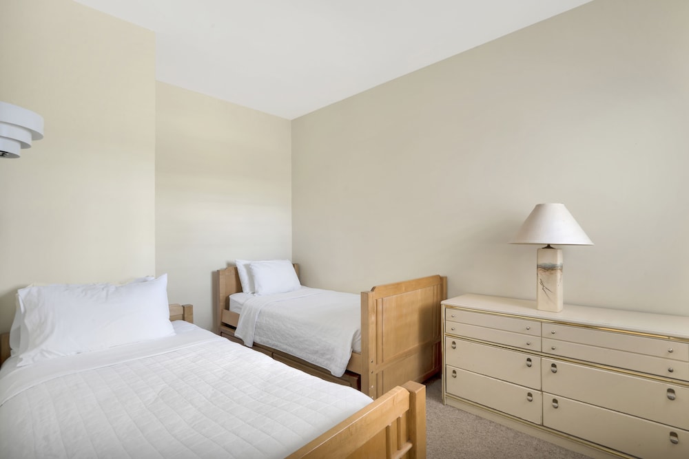 Apartamento 1 Cama queen 1 habitación Vista Patio 2 Camas individuales del hotel The Hermitage At Napeague. Foto 3