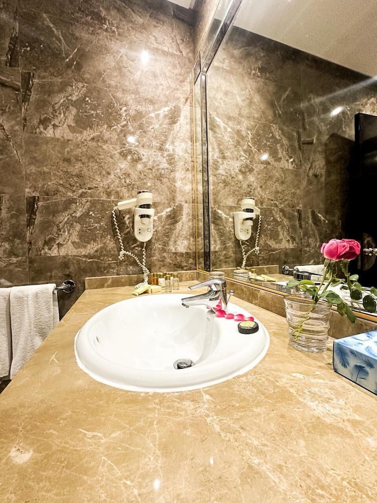 Habitación Ejecutiva Doble con acceso al Lounge del hotel Royal Mirage Deluxe Marrakech. Foto 7
