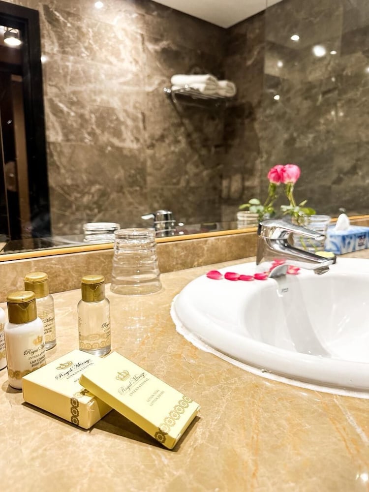 Habitación Ejecutiva Doble con acceso al Lounge del hotel Royal Mirage Deluxe Marrakech. Foto 8