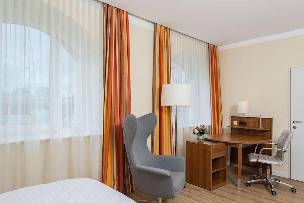 Habitación estándar del hotel NH Wien Belvedere. Foto 2