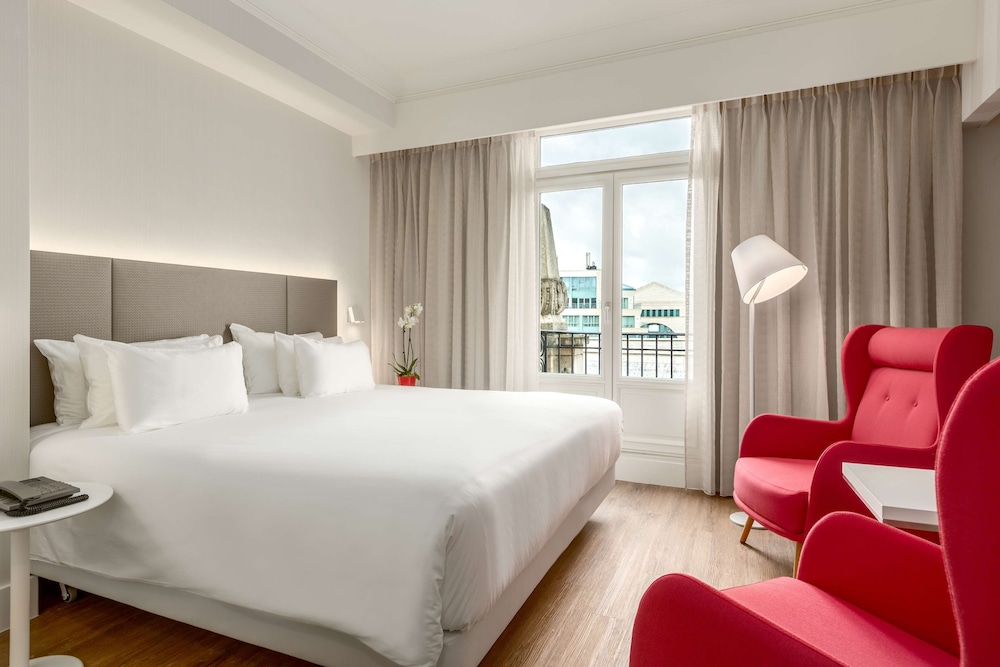 Suite Junior del hotel NH Collection Brussels Centre. Foto 1