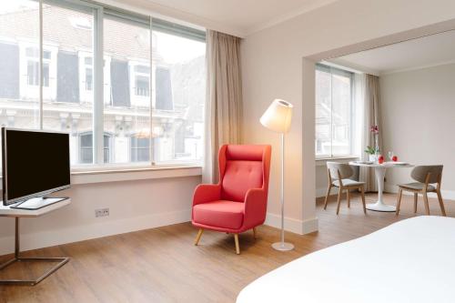 Suite Junior del hotel NH Collection Brussels Centre. Foto 3
