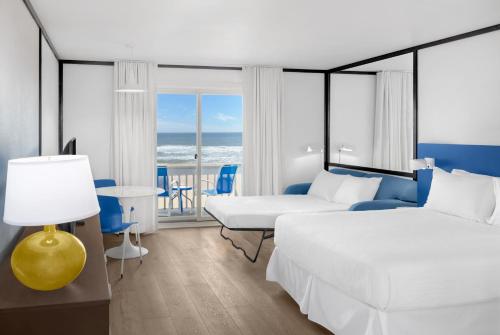 Estudio Vista Mar Lujo 1 Cama king Sofá Cama incluido del hotel Montauk Blue. Foto 1