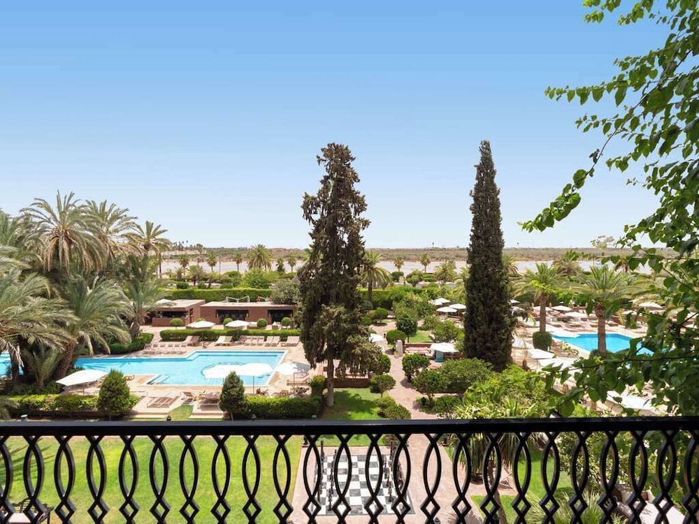 Suite, 1 cama de matrimonio grande, balcón, vistas a la piscina (Prestige Agdal or Atlas view) del hotel Sofitel Marrakech Palais Impérial and Spa. Foto 13