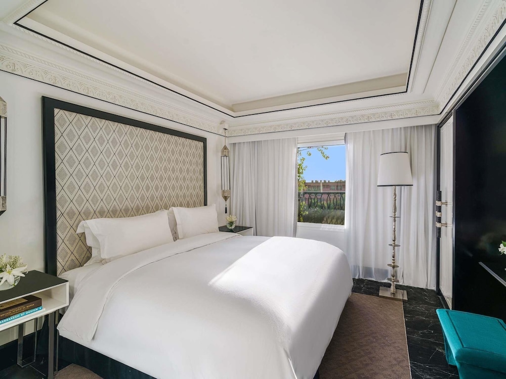 Suite superior, 1 cama de matrimonio grande (Prestige) del hotel Sofitel Marrakech Palais Impérial and Spa. Foto 7