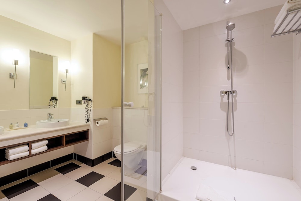 Suite, 1 habitación, vistas al campo de golf (living area) del hotel Paris Marne-la-Vallee by IHG. Foto 6