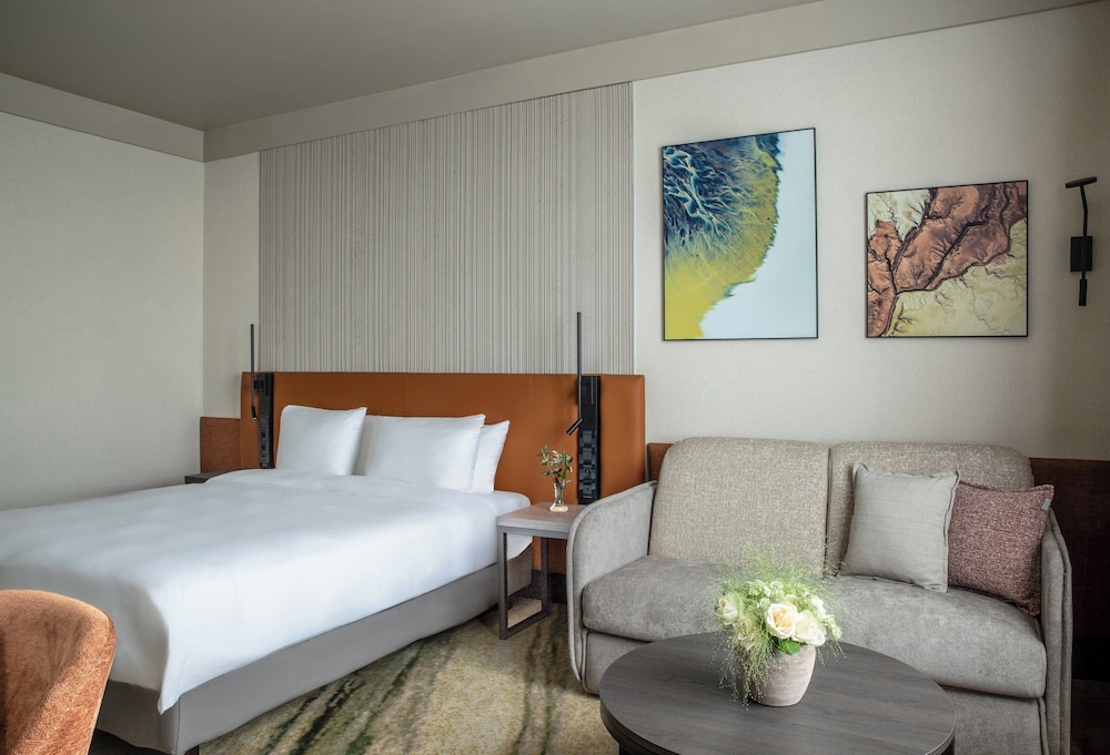 Habitación Premium, 1 cama de matrimonio grande con sofá cama, vistas al campo de golf del hotel Crowne Plaza Paris Marne-la-Vallee by IHG. Foto 5