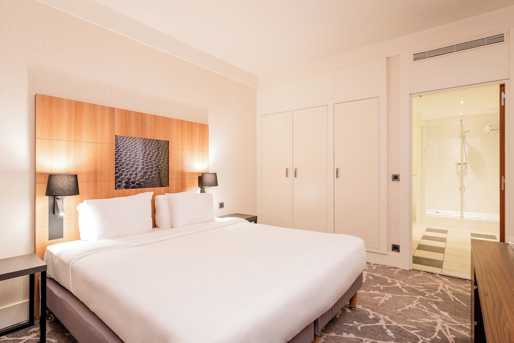 Suite, 1 habitación, vistas al campo de golf (living area) del hotel Crowne Plaza Paris Marne-la-Vallee by IHG. Foto 4