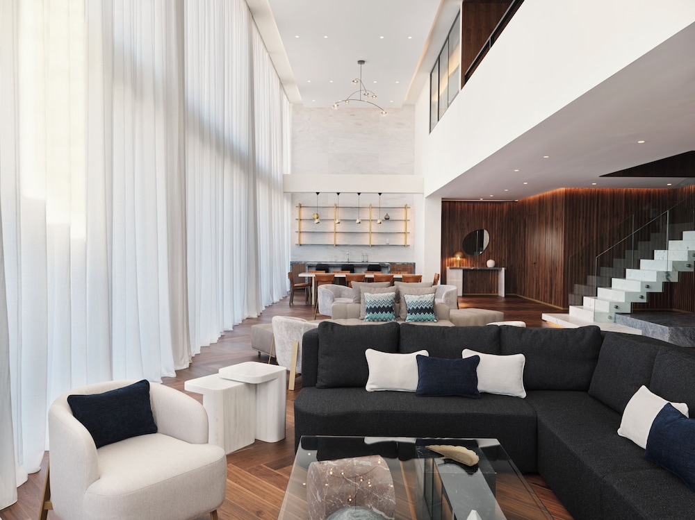 Suite, 1 cama de matrimonio grande (Penthouse) del hotel Grand Hyatt Athens. Foto 2