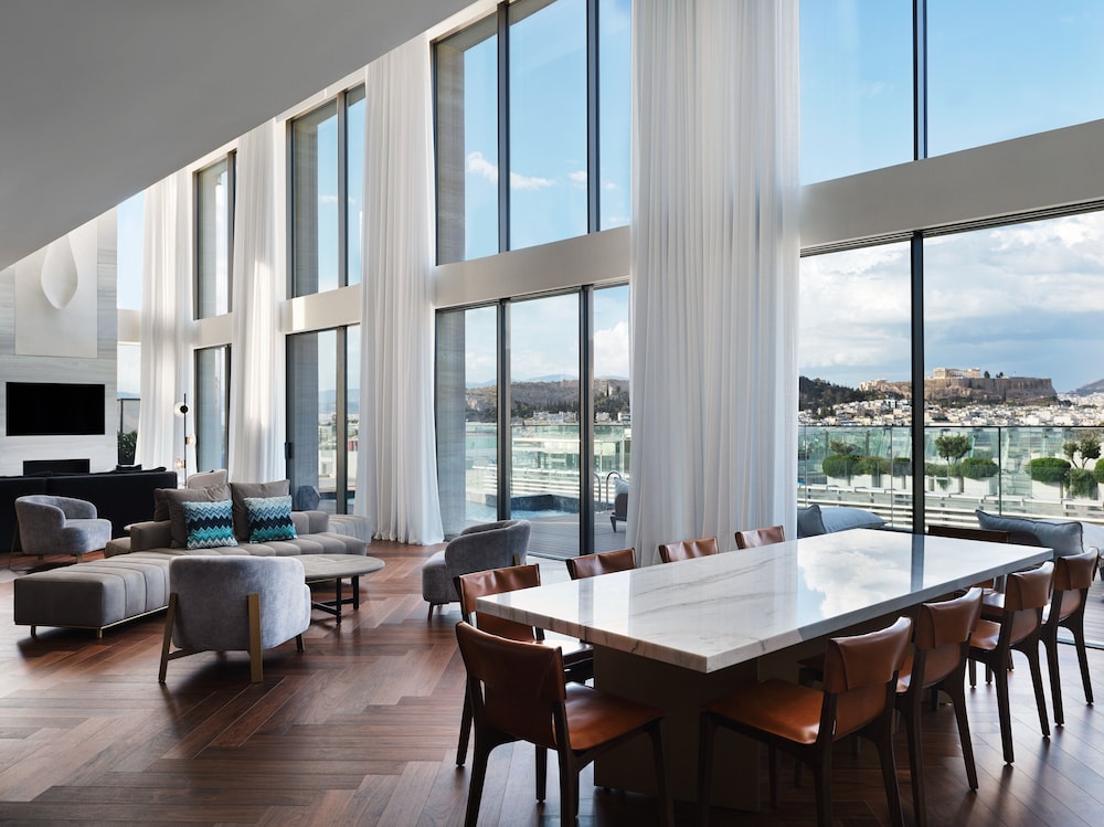 Suite, 1 cama de matrimonio grande (Penthouse) del hotel Grand Hyatt Athens. Foto 3