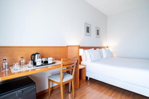 Habitación Doble Estándar - 1 o 2 camas del hotel Exe Pozuelo. Foto 5
