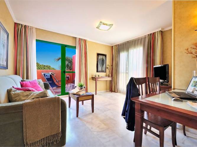 Suite del hotel Holiday World Riwo