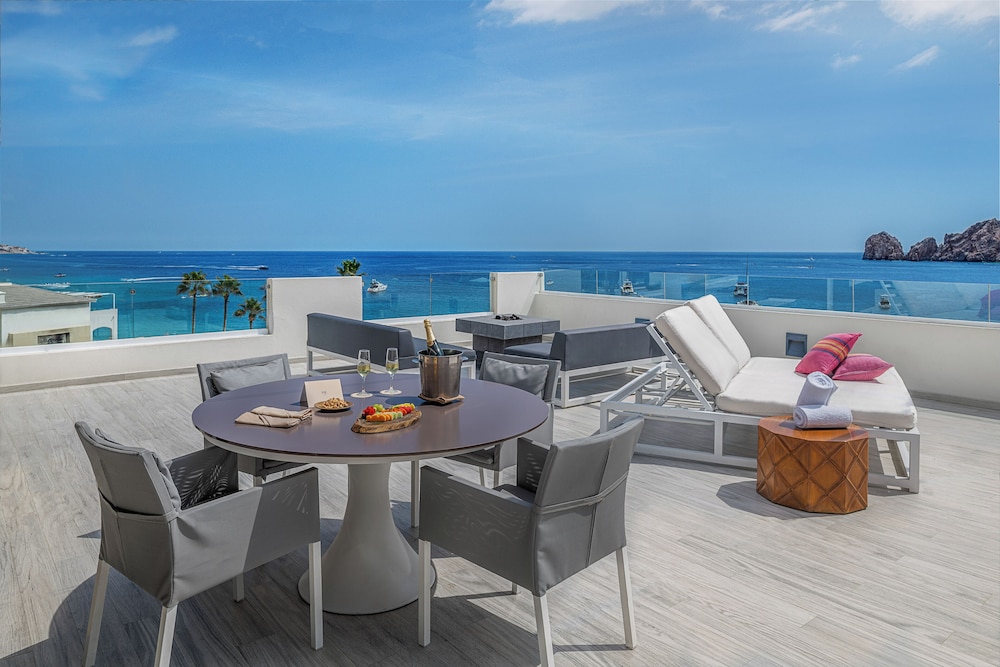 Beyond ME+ Suite con Jacuzzi y Terraza del hotel Me Cabo By Meliá. Foto 4