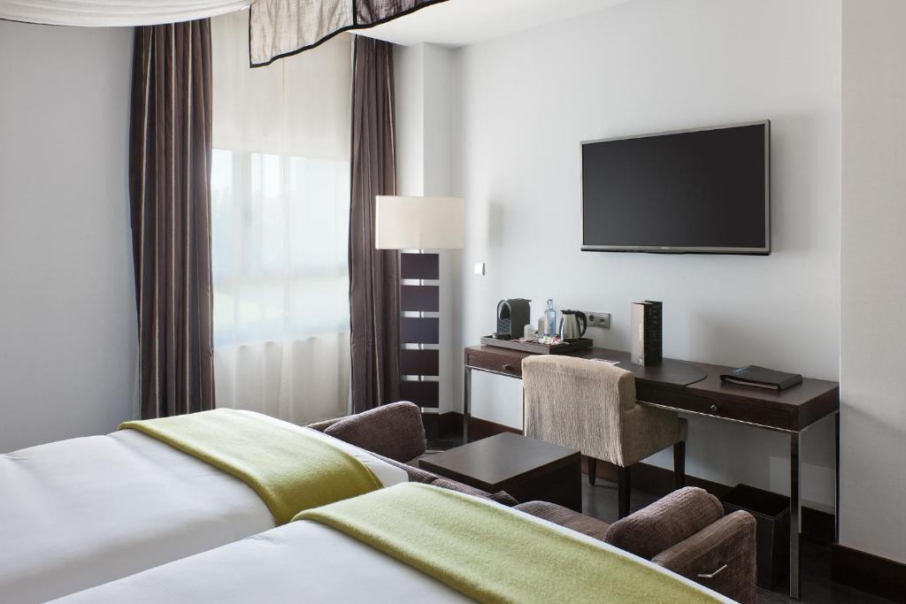 Suite del hotel Nh Collection Santiago De Compostela. Foto 2