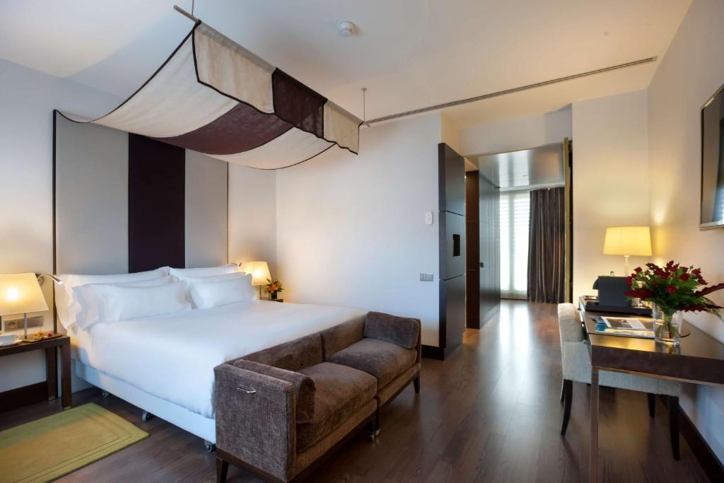 Habitación Superior XL del hotel Nh Collection Santiago De Compostela