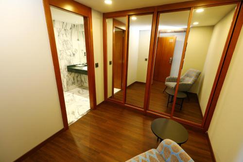 Habitación Familiar del hotel Travelodge Madrid Coslada Aeropuerto. Foto 14