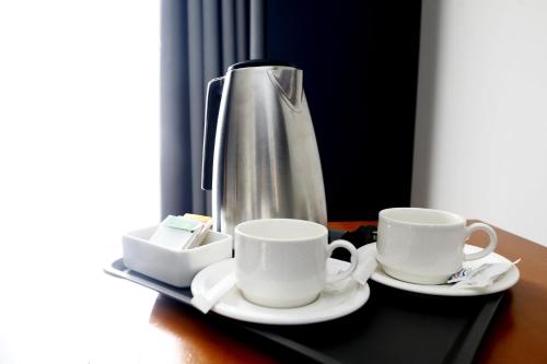 Habitación Doble Estándar - 2 camas del hotel Travelodge Madrid Coslada Aeropuerto. Foto 7