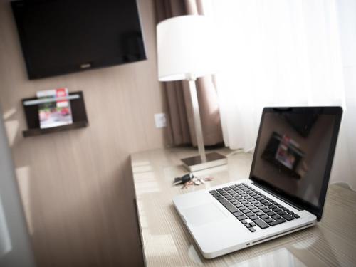 Habitación Doble Estándar del hotel Lille Europe. Foto 6