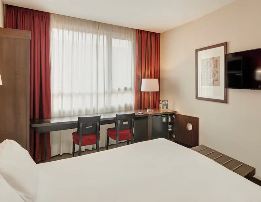 Clásica Doble del hotel Sercotel Sant Boi. Foto 1