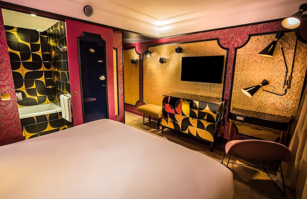 Habitación Deluxe doble (Light my fire) del hotel Idol. Foto 6