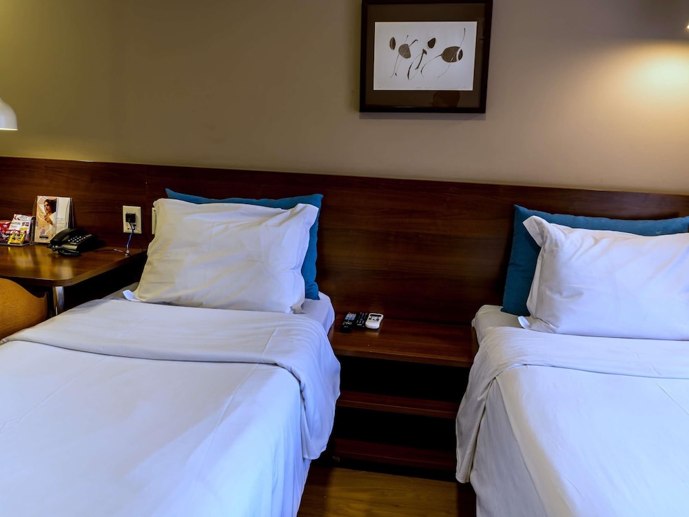 Habitación Standard con 2 camas individuales del hotel Mercure Curitiba Golden