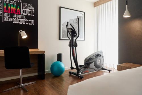 Habitación The Innside Fitness del hotel Innside By Melia Lima Miraflores. Foto 1
