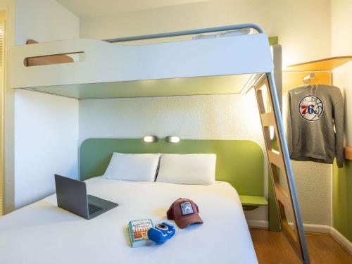 Habitación Triple Estándar del hotel Ibis Budget Brussels South Ruisbroek